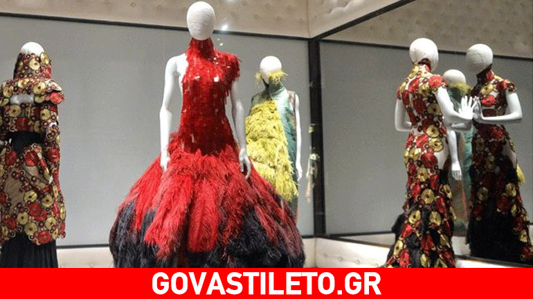 Τα αντισυμβατικά κοστούμια του Alexander Mc Queen σε μία ανατρεπτική έκθεση