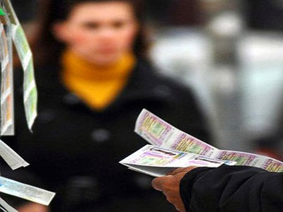 Λήστεψε λαχειοπώλη χρησιμοποιώντας πλαστογραφημένο απόκομμα λαχείου