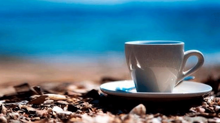 Μελέτη: Ο πολύς καφές οδηγεί σε συσσώρευση λίπους στην κοιλιά