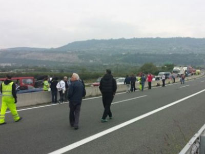 Νέο τροχαίο στην Εγνατία: I.X. «καρφώθηκε» σε νταλίκα