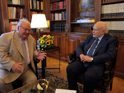 Τι αναφέρει η έκθεση Ρακιντζή για το Δημόσιο