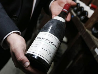 Πλήρωσαν «χρυσάφι» για φιάλες κρασιού!