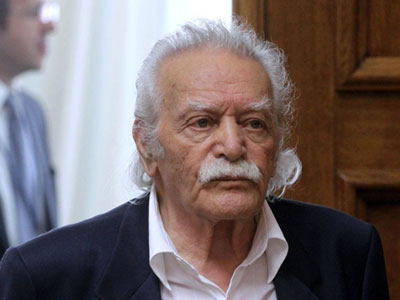 «Πόλεμος» Γλέζου στα φωτοβολταϊκά