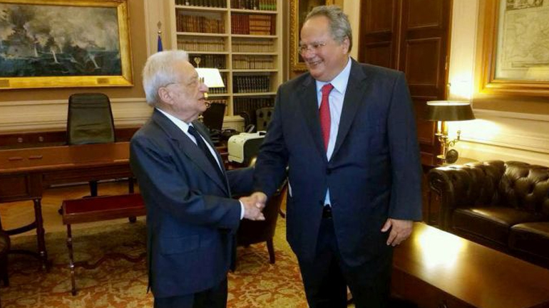 Παρέλαβε τα ηνία στο υπ. Εξωτερικών ο Κοτζιάς Παρέλαβε τα ηνία στο υπ. Εξωτερικών ο Κοτζιάς