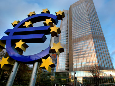 Συνεδριάζει η ΕΚΤ για την παροχή ρευστότητας μέσω ELA στις ελληνικές τράπεζες Συνεδριάζει η ΕΚΤ για την παροχή ρευστότητας μέσω ELA στις ελληνικές τράπεζες