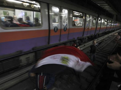 Δύο νεκροί αστυνομικοί από έκρηξη σε βαγόνι