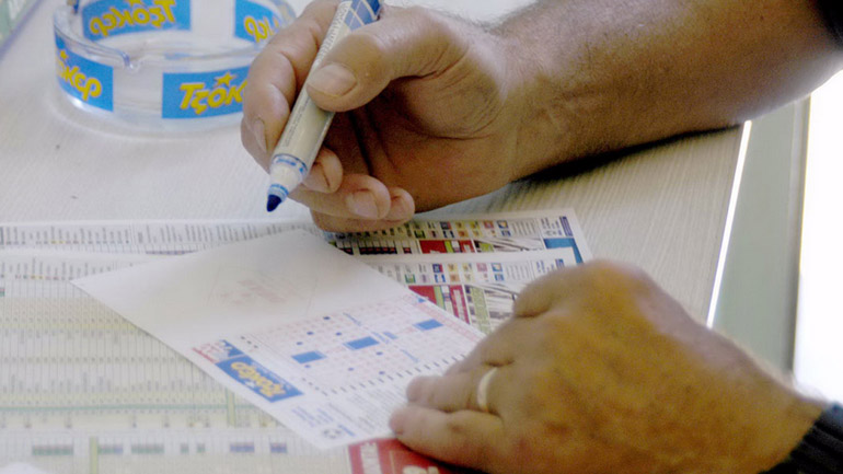 Στον Βόλο το «χρυσό» δελτίο τζόκερ των 600.000 ευρώ!