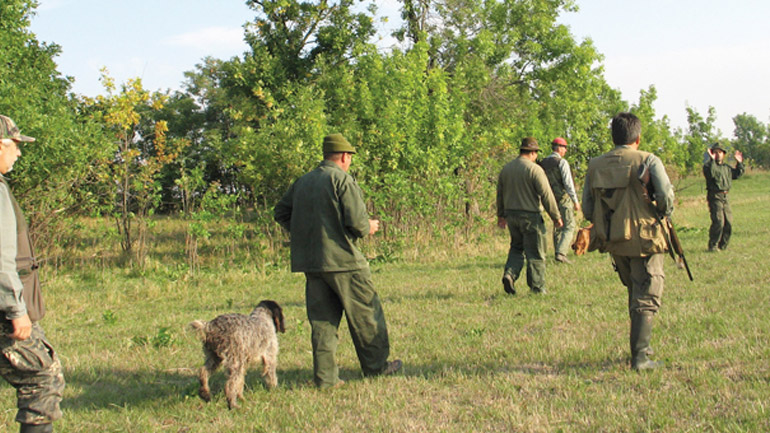 Κυνηγοί πέταξαν αυγά και γιαούρτια σε θηροφύλακες! Κυνηγοί πέταξαν αυγά και γιαούρτια σε θηροφύλακες!