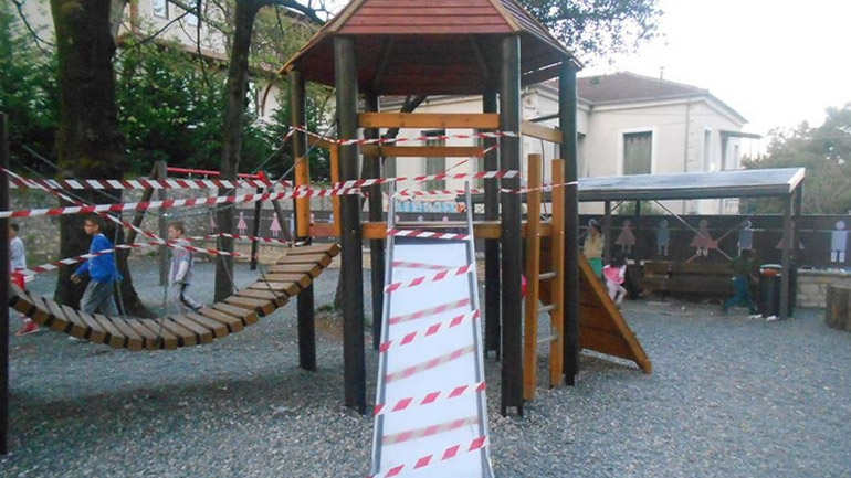 Νέα στοιχεία για το περιστατικό ακρωτηριασμού ανηλίκου σε παιδική χαρά Νέα στοιχεία για το περιστατικό ακρωτηριασμού ανηλίκου σε παιδική χαρά