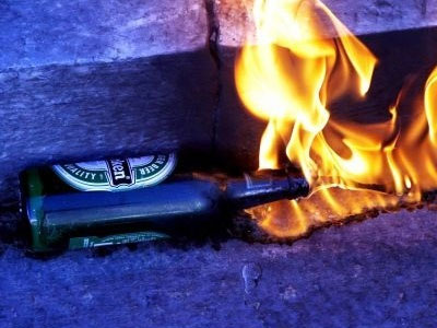 Επίθεση με μολότοφ έξω από το τουρκικό προξενείο στη Θεσσαλονίκη