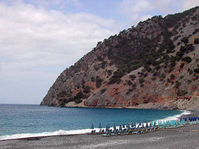 Εφιάλτης στην παραλία με τα βοθρολύματα