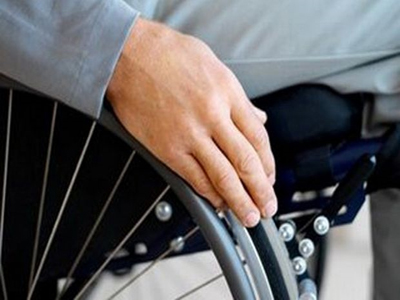 Διαμαρτυρία των ΑμεΑ για τις περικοπές στα επιδόματα