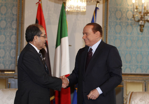 Με τον επικεφαλής των Λίβυων αντικαθεστωτικών συναντάται ο Berlusconi