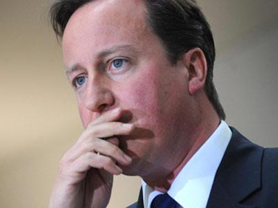 Στο «ναδίρ» η δημοτικότητα του David Cameron