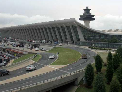 Ύποπτα κιβώτια στο αεροδρόμιο Dulles της Ουάσινγκτον