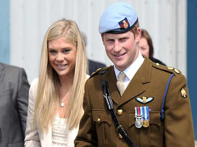 Με ποια βγαίνει ο πρίγκιπας Harry;