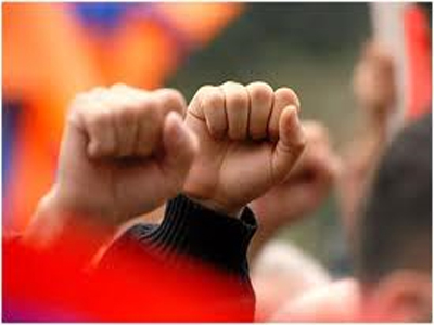 Διαμαρτυρία για το κλείσιμο των διοικητικών υπηρεσιών στο Ι.Κ.Α. Ν. Χαλκηδόνας