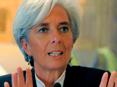 Κατεπείγουσα υλοποίηση των αποφάσεων του Ιουλίου ζητεί η Lagarde