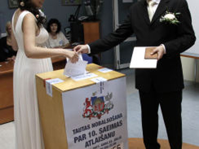 Πρόωρες εκλογές για τη Λετονία το Σεπτέμβριο