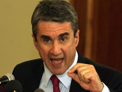 Στην Πολωνία για 48 ώρες ο Ανδρέας Λοβέρδος