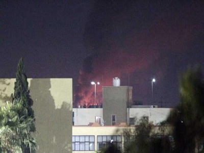 Νατοϊκά αεροσκάφη βομβαρδίζουν τη λιβυκή πρωτεύουσα