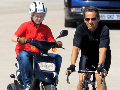 Nicolas ο ποδηλάτης, Carla η εγκυμονούσα…