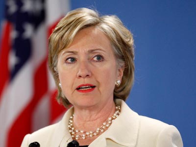 Κλίντον: «Μνήμες από τον Χίτλερ στην Ουκρανία»