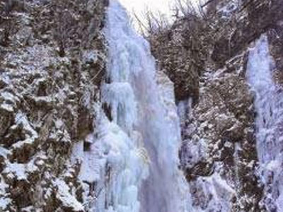 Πάγωσε καταρράκτης στην Ξάνθη Πάγωσε καταρράκτης στην Ξάνθη