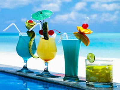 Δροσερά ροφήματα: Μάθετε ποία έχουν τις περισσότερες θερμίδες