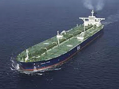 Σοβαρός τραυματισμός εργάτη από έκρηξη σε δεξαμενόπλοιο