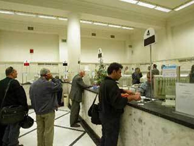 Οι Έλληνες έχουν χάσει την εμπιστοσύνη τους στις τράπεζες