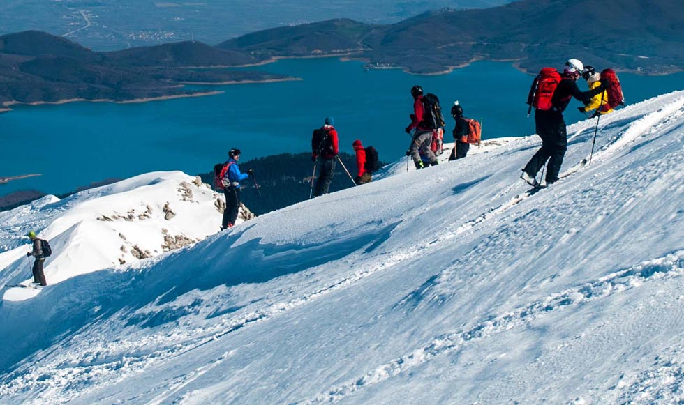 Ανάβαση στα χιονισμένα Άγραφα