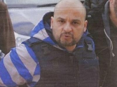 «Έπινα κόκα, έκοβα, έβραζα…» «Έπινα κόκα, έκοβα, έβραζα…»