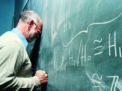 Σε διαθεσιμότητα εκπαιδευτικός στα Τρίκαλα