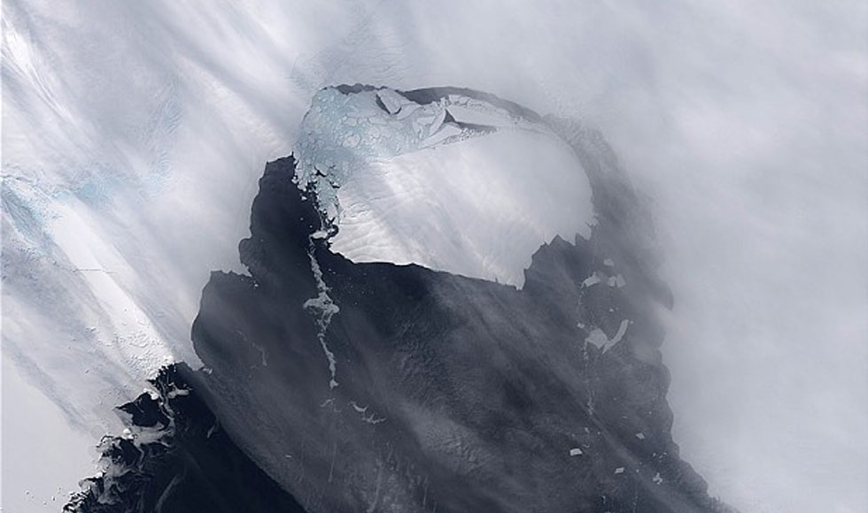 Γιγαντιαίο παγόβουνο