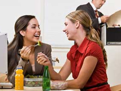 Ένα υγιεινό πρόγραμμα διατροφής για το γραφείο