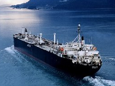 Συρρικνώθηκε ο εμπορικός στόλος το Μάιο