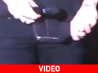 Ποιος τραγουδιστής και γιατί κατέβασε τα παντελόνια του; Ποιος τραγουδιστής και γιατί κατέβασε τα παντελόνια του;