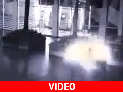 Φωτεινό πλάσμα με φτερά εμφανίστηκε στην Ινδονησία