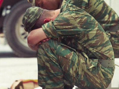 Στρατιώτες ξεμένουν στα στρατόπεδα μετά την θητεία τους λόγω φτώχειας Στρατιώτες ξεμένουν στα στρατόπεδα μετά την θητεία τους λόγω φτώχειας