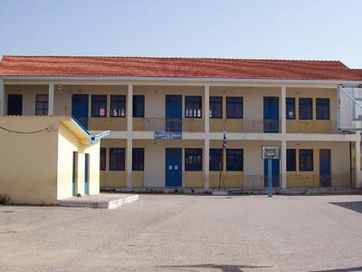 Aναστέλλονται τα μαθήματα σε σχολείο του Αστακού λόγω του σεισμού Aναστέλλονται τα μαθήματα σε σχολείο του Αστακού λόγω του σεισμού