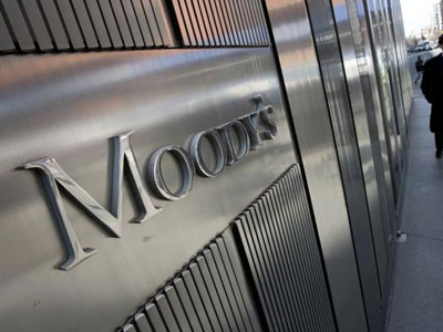Moody’s: Πιστωτικά αρνητικό γεγονός οι πρόωρες εκλογές