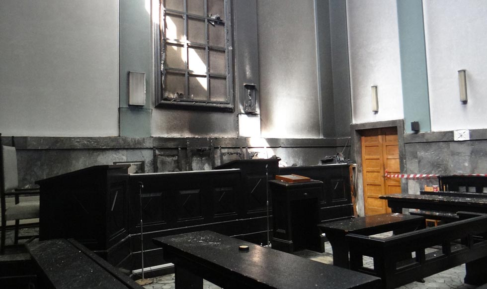 Εμπρησμός σε δικαστήριο