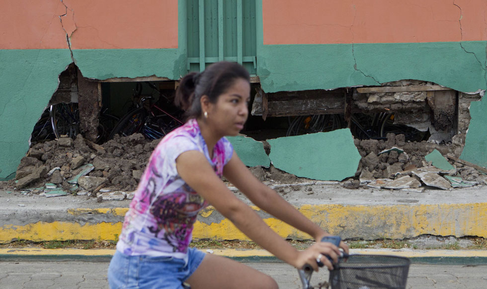 Μετρούν τις πληγές τους