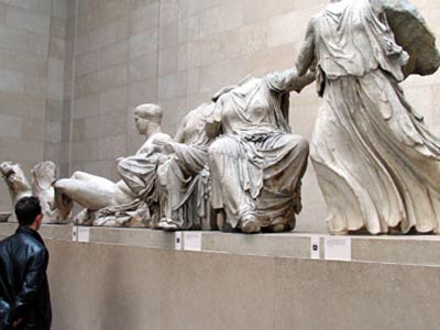 Πρόταση βόμβα από Βρετανία: «Να μοιραστούμε τα γλυπτά του Παρθενώνα» Πρόταση βόμβα από Βρετανία: «Να μοιραστούμε τα γλυπτά του Παρθενώνα»