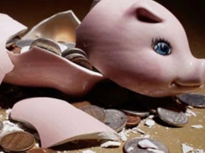 «Το μαχαίρι στο κόκαλο» για τους Έλληνες καταναλωτές