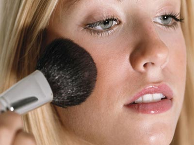 Μακιγιάζ: Χρώματα που κολακεύουν όλες τις ηλικίες