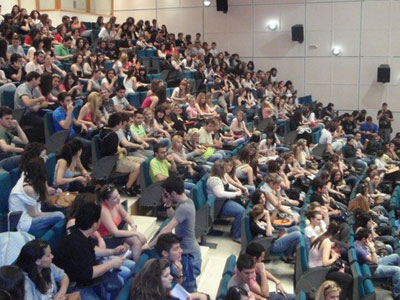 Aλαλούμ με τις διαγραφές των «αιώνιων» φοιτητών