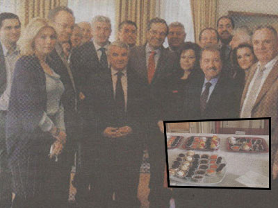 Τα… κεράσματα του Σαμαρά στο Μαξίμου