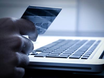 Αλλάζει η νομοθεσία για όσους αγοράζουν προϊόντα μέσω διαδικτύου